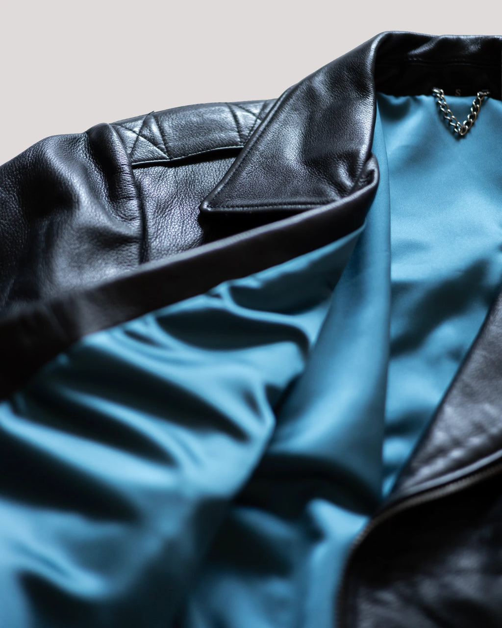 JACKET 018