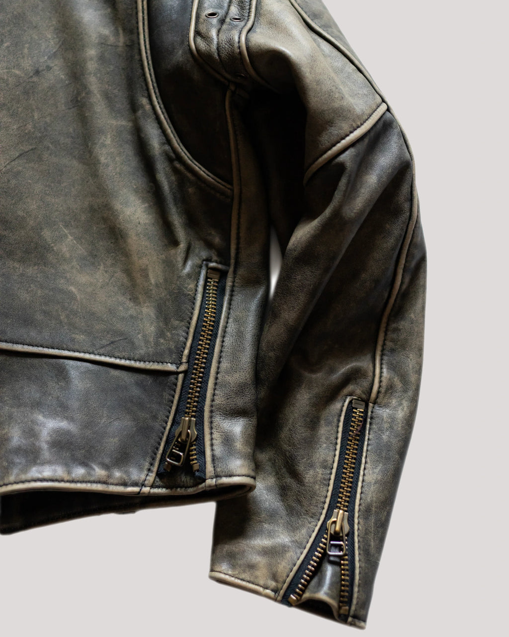 JACKET 023