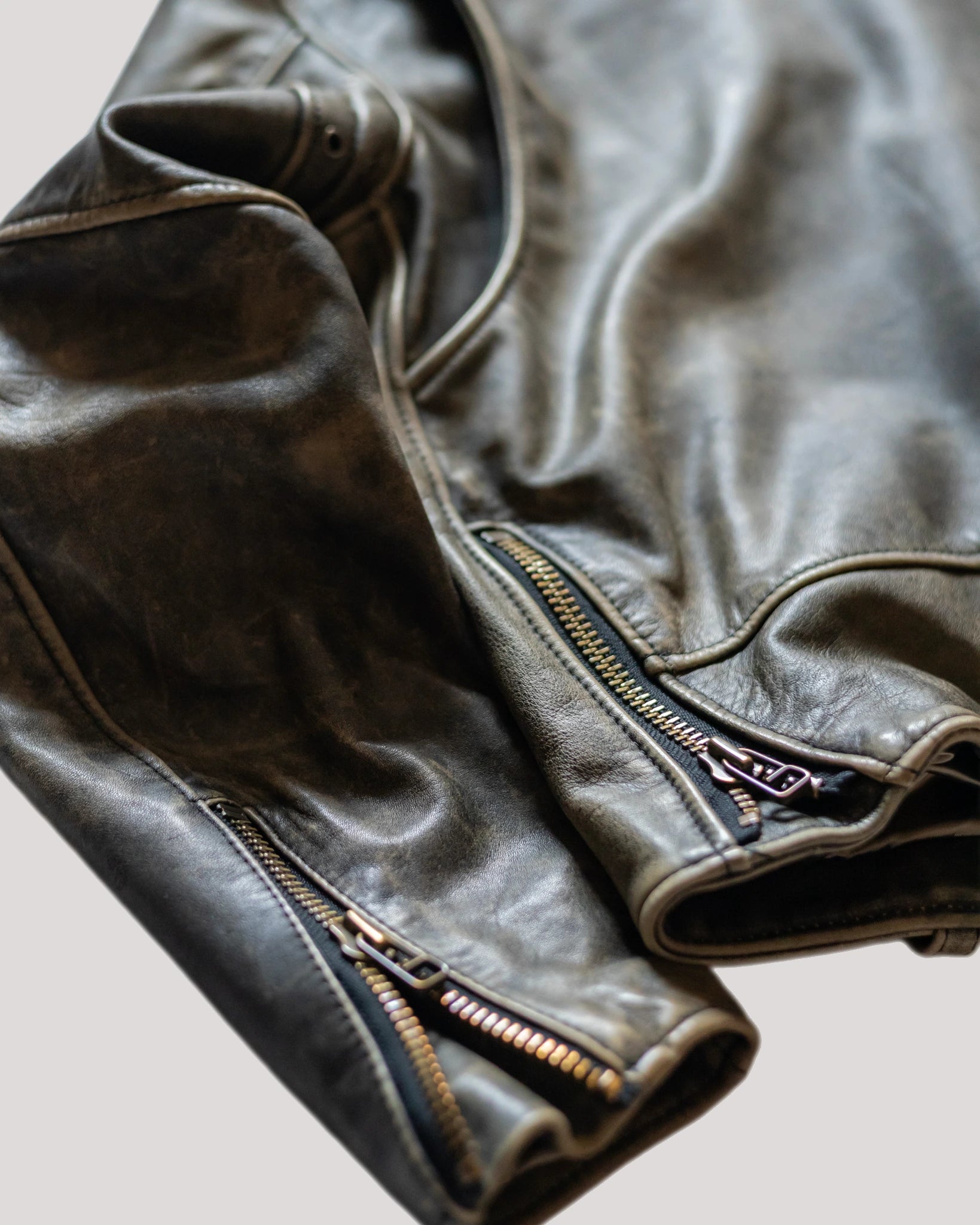 JACKET 023