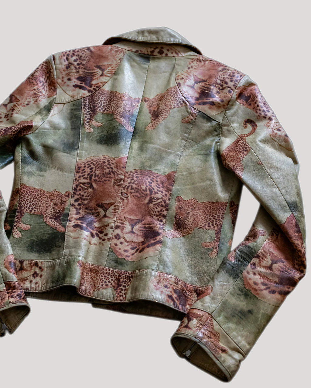 JACKET 024