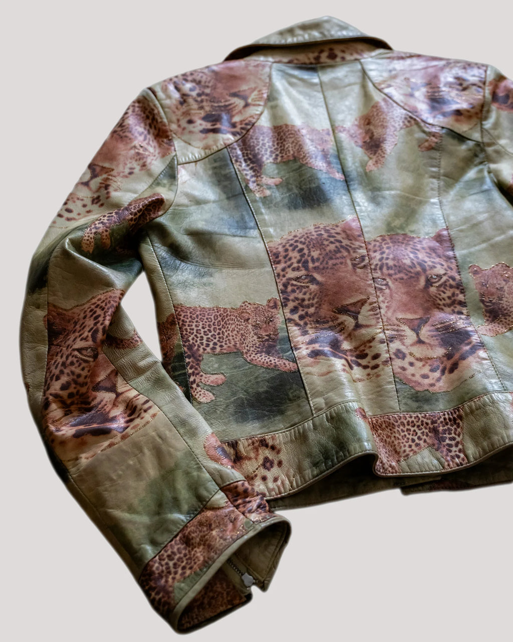 JACKET 024